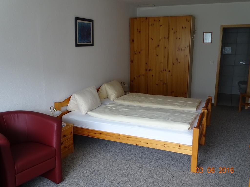 Hotel Old-Jnn Saas im Prattigau Δωμάτιο φωτογραφία