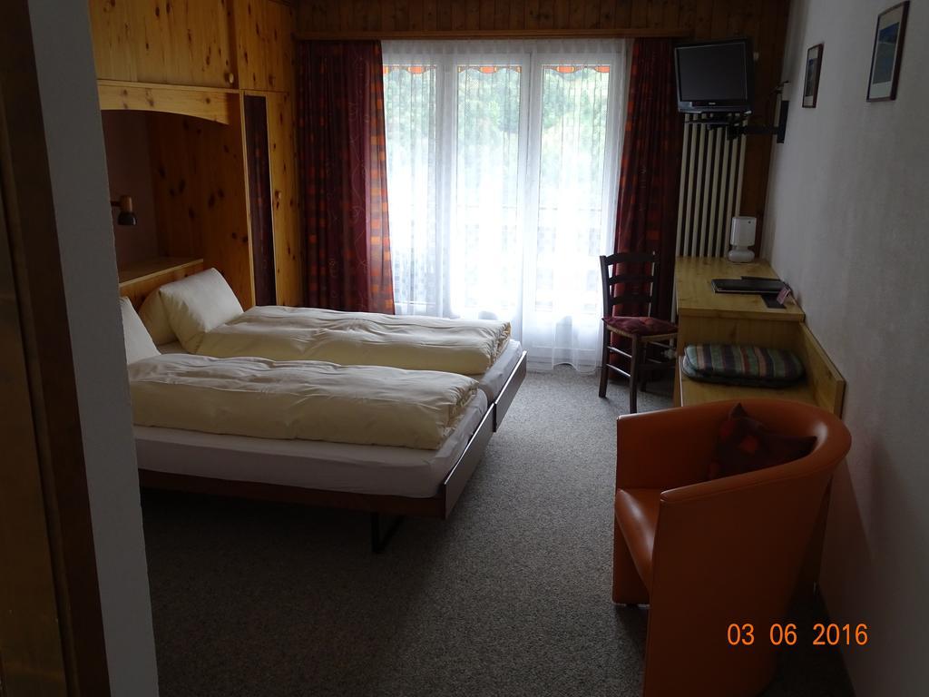 Hotel Old-Jnn Saas im Prattigau Δωμάτιο φωτογραφία